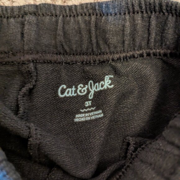 3 pairs of boys 3 t shorts - Picture 3 of 5